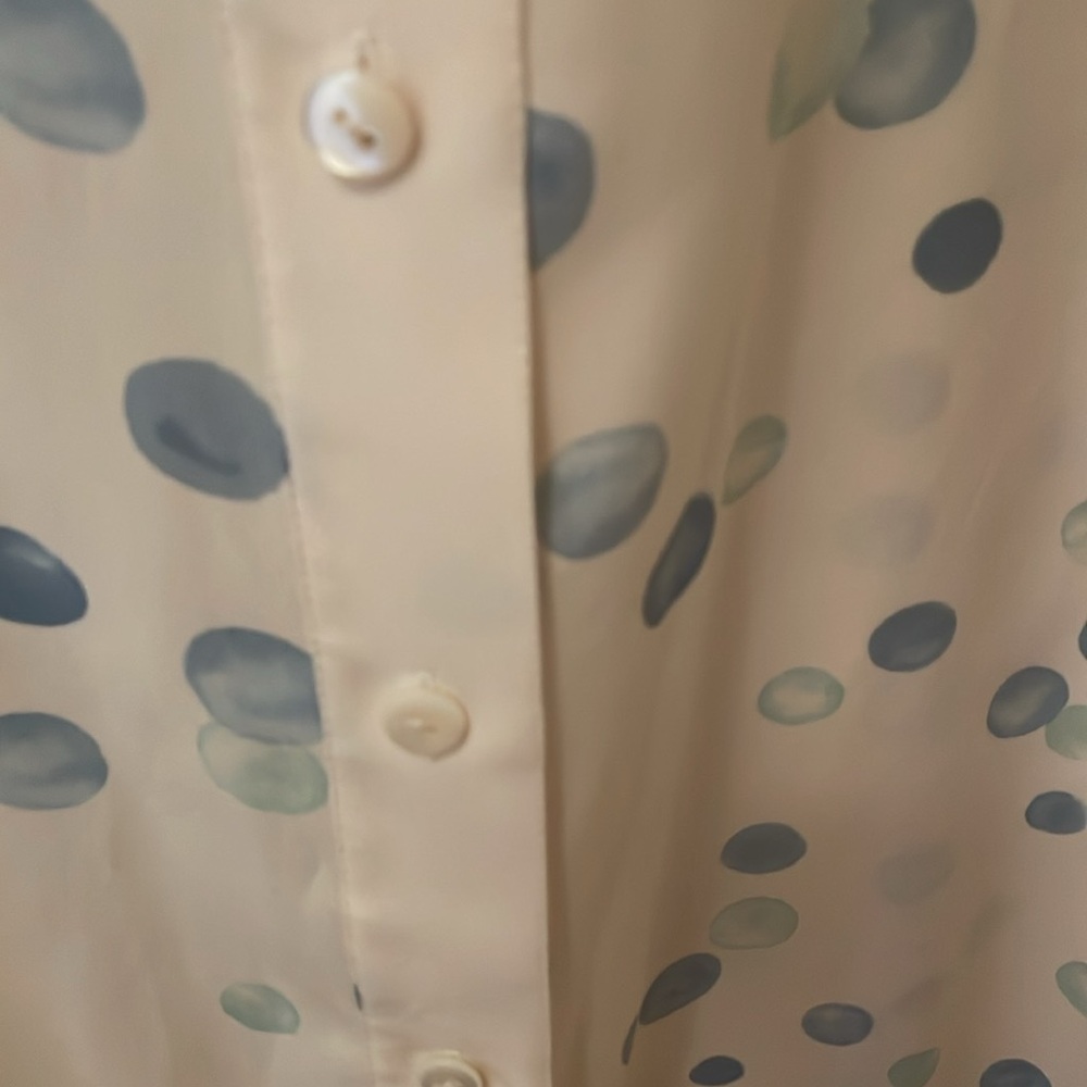 v i n t a g e ::
Y2K 90s 80s polkadot button up shirt - Picture 4 of 6
